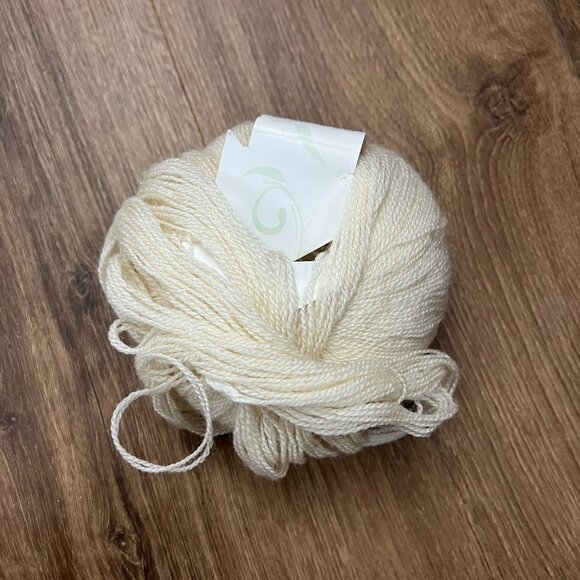 Whisper Lace Wool/ Silk Natural Fiber Ivory Yarn - Picture 3 of 6